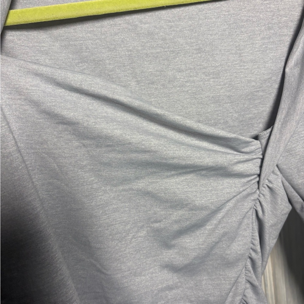 Aritzia Contour Flourish Longsleeve Top Chrome Ruched Flattering Smoothing - Picture 9 of 11
